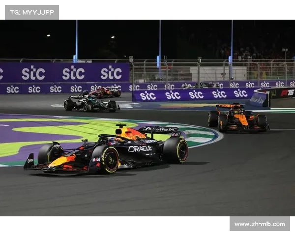 阿布扎比决战前瞻：诺里斯12分领跑，维斯塔潘皮亚斯特里背水一战